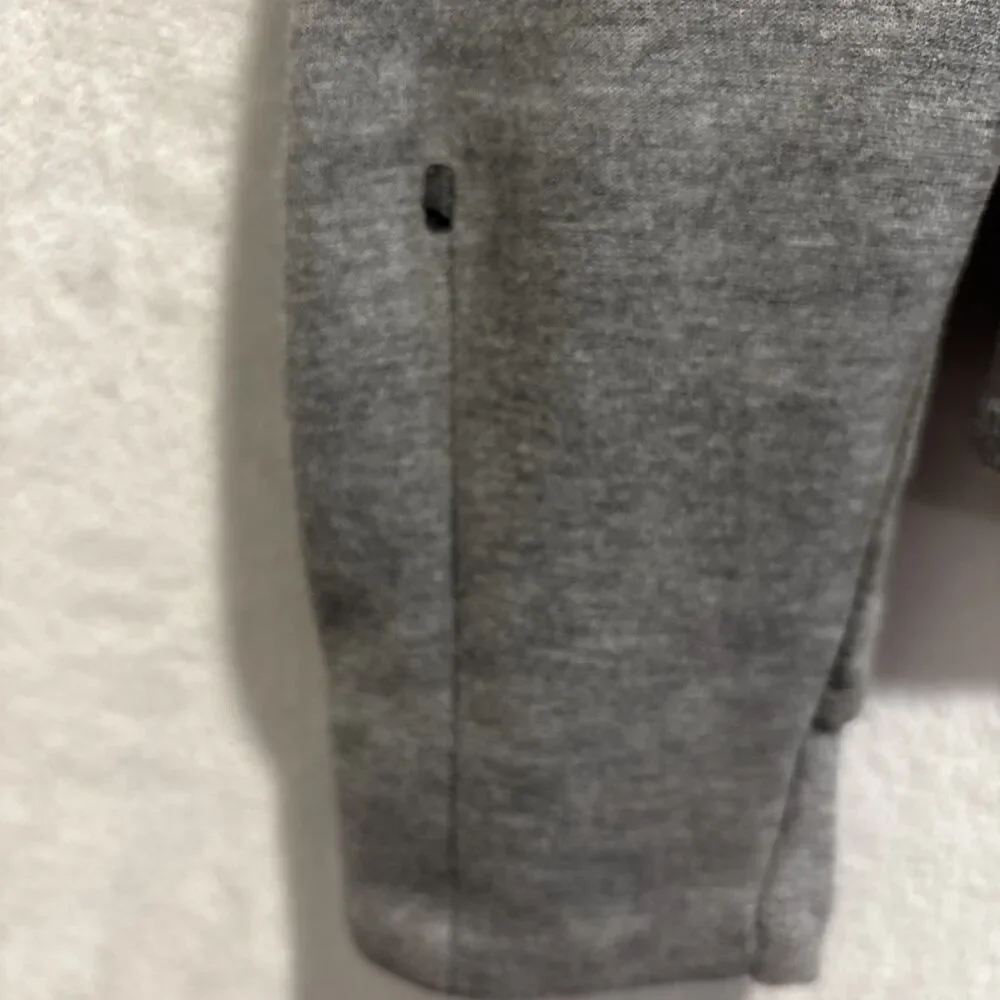 Nike Sportswear Tech Fleece Mesh Crew Zipper Thumbholes Gray Women's Size Small